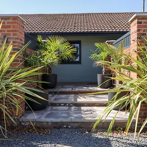 https://chalet-2.yorkshirehotels.net