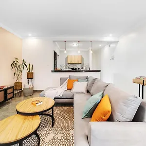 https://polo-apartments.about-kampalahotels.com